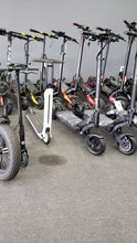 Load image into Gallery viewer, Pre-owned Ninebot Air T15
